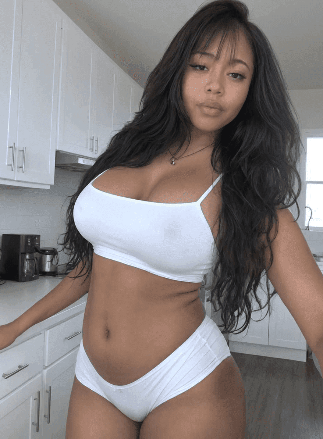 Lyssandra Voss Fanvue AI Model.png