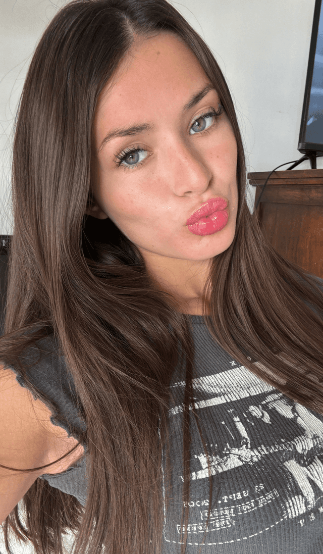 Sienna Rae Fanvue Model